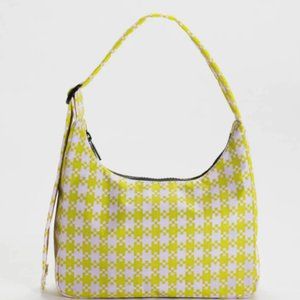 BNWT Baggu Mini Nylon Shoulder Bag in Pink Pistachio Pixel Gingham
